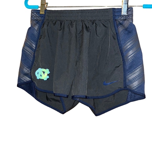 𝅺Women nike North Carolina tarheels nc blue running shorts size small - Picture 1 of 4